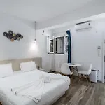Oasis Otel Fira (Santorini)