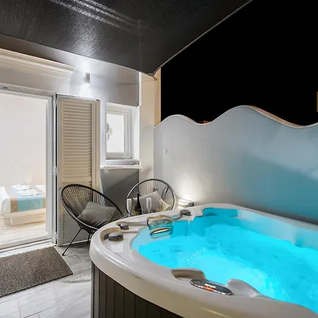 Oasis Fira (Santorini)