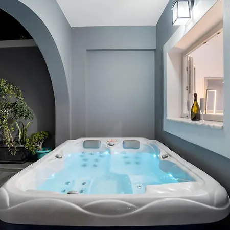 Oasis 3* Fira (Santorini)