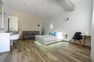 Hotel Oasis