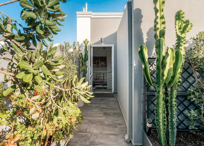 Hotel Oasis Fira (Santorini)