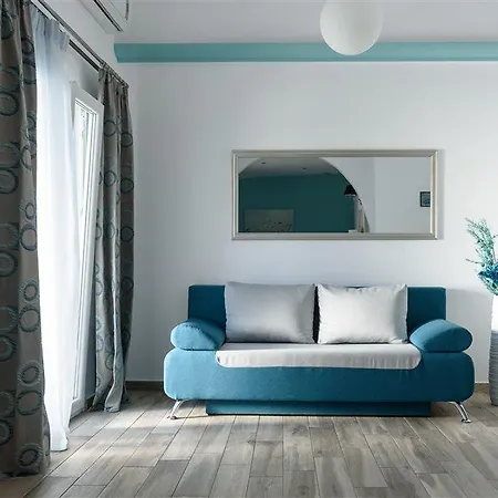 Oasis 3* Fira (Santorini)