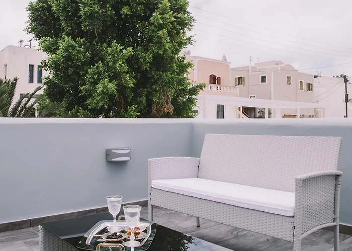 Oasis 3* Fira (Santorini)